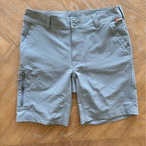 Simms Fishing Men's Gray Cargo Shorts